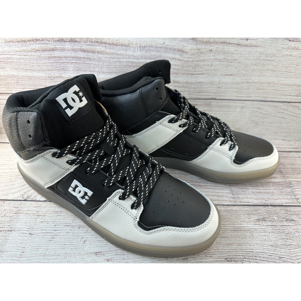 DC Shoes Men's Black Gray High Top Skate Sneakers Lace Up Shoes Size 9 NWOB